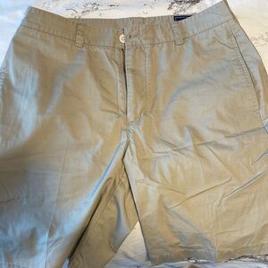 Like new vineyard vine shorts